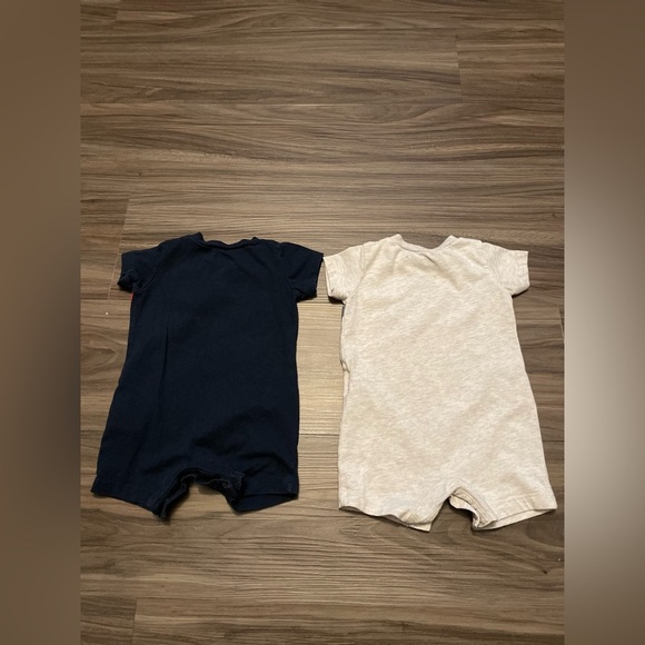 Nike Baby Short Sleeve Romper Duo in Black and Cream size 3M - Picture 3 of 7